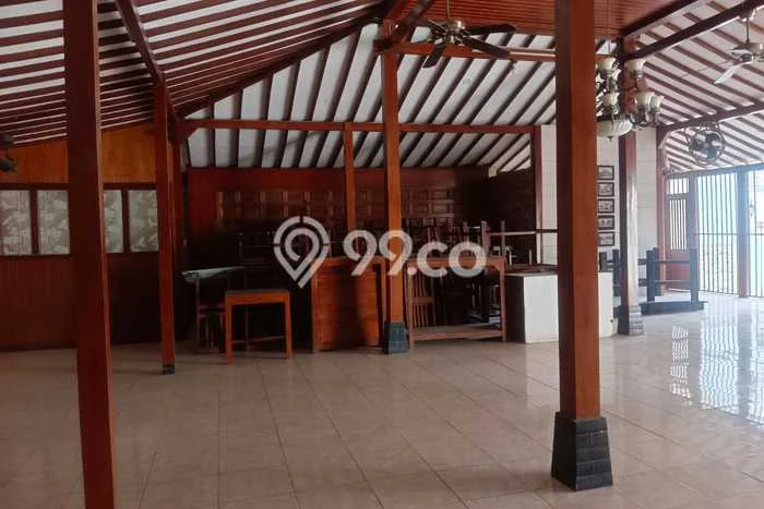 Komersial Disewakan Cepat di Laweyan Surakarta LB 298m2 Komersial Disewakan Cepat di Laweyan Surakarta LB 298m2