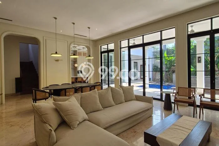 Rumah Modern Dikontrakkan di Kebayoran Baru Jakarta Selatan Area Sangat Strategis Rumah Modern Dikontrakkan di Kebayoran Baru Jakarta Selatan Area Sangat Strategis