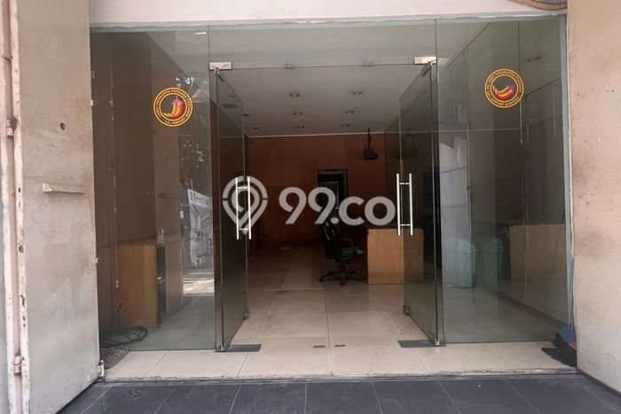 Lokasi Strategis! Dijual Kantor Bisnis di Kebayoran Baru, Jakarta Selatan Kondisi Baik Lokasi Strategis! Dijual Kantor Bisnis di Kebayoran Baru, Jakarta Selatan Kondisi Baik
