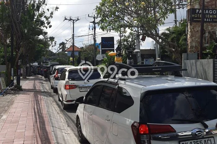 Ruko Disewa di Badung dengan LB 35m2 Area Komersial Ramai Ruko Disewa di Badung dengan LB 35m2 Area Komersial Ramai