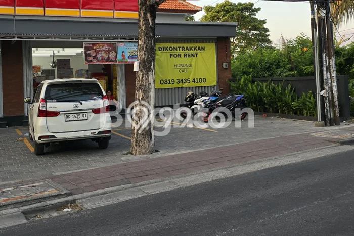 FOR RENT! Ruko di Kerobokan Kelod Cocok untuk Bisnis 65m2 FOR RENT! Ruko di Kerobokan Kelod Cocok untuk Bisnis 65m2