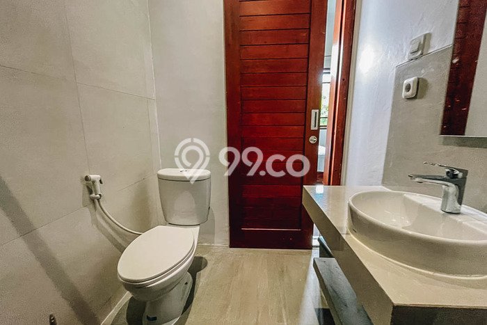 Disewakan Rumah Murah di Canggu Badung dengan 3 KT Disewakan Rumah Murah di Canggu Badung dengan 3 KT