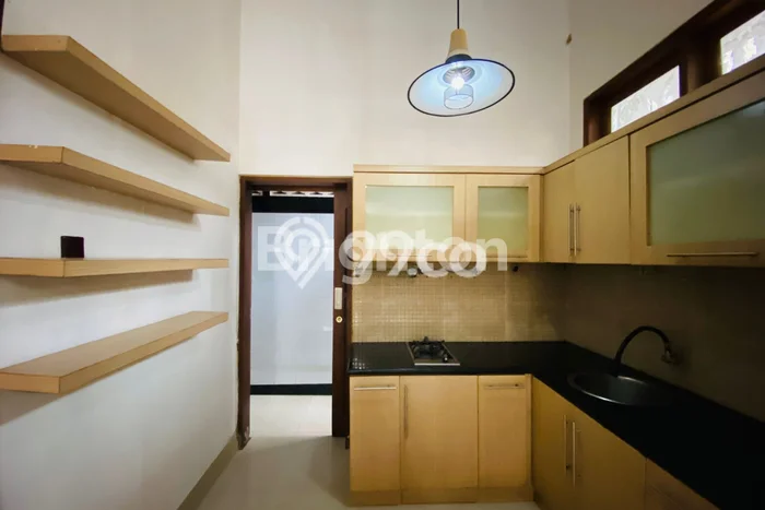 Rumah Cantik Siap Huni Di Denpasar Utara Luas 280m2 Aman Rumah Cantik Siap Huni Di Denpasar Utara Luas 280m2 Aman