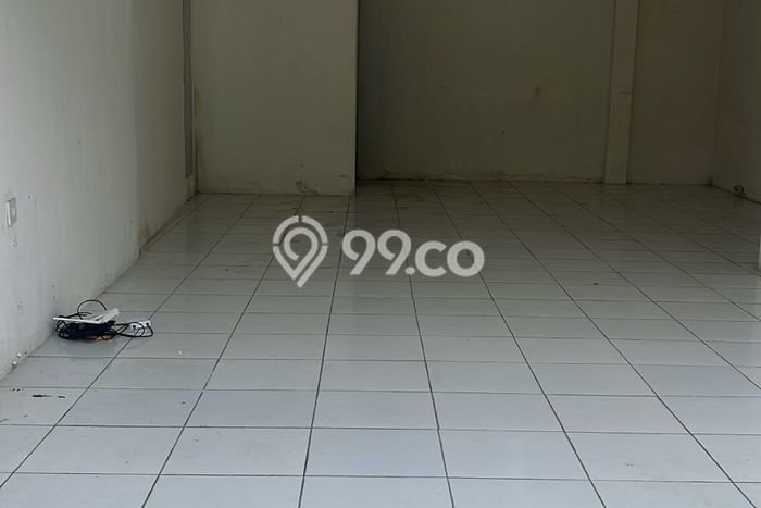 Ruko disewakan di Kuta Badung dengan luas bangunan 42m2 Ruko disewakan di Kuta Badung dengan luas bangunan 42m2
