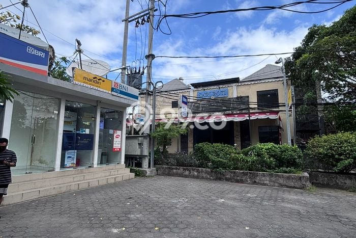 Ruko bagus disewakan di Kuta Badung dengan LB 40m2 harga sewa terbaik Ruko bagus disewakan di Kuta Badung dengan LB 40m2 harga sewa terbaik
