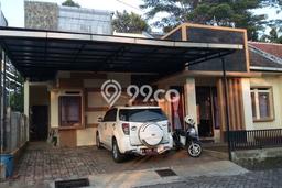 Dijual Cepat Rumah Favorit Siap Huni LB 161m2 di Tembalang, Semarang Dijual Cepat Rumah Favorit Siap Huni LB 161m2 di Tembalang, Semarang