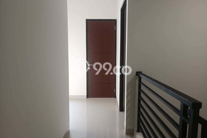 Rumah Luxury Modern Tanpa Renovasi di Bojong Indah Jakarta Barat Rumah Luxury Modern Tanpa Renovasi di Bojong Indah Jakarta Barat