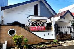 Rumah Terawat LT 200m² / LB 220m² di Lokasi Premium Meruya, Jakarta Barat Rumah Terawat LT 200m² / LB 220m² di Lokasi Premium Meruya, Jakarta Barat