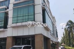 LOKASI STRATEGIS! Ruko Kawasan Intercon, Luas 196m², Akses Strategis LOKASI STRATEGIS! Ruko Kawasan Intercon, Luas 196m², Akses Strategis