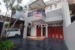 Jual Rumah Mewah Elegan Dengan View Eksklusif di Puri Indah, Jakarta Barat Jual Rumah Mewah Elegan Dengan View Eksklusif di Puri Indah, Jakarta Barat