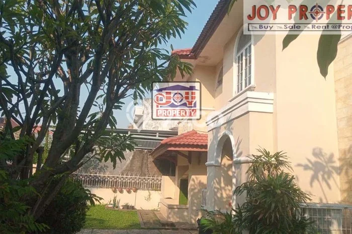 Jual Rumah Mewah Megah Dengan View Eksklusif di Kedoya Baru, Jakarta Barat Jual Rumah Mewah Megah Dengan View Eksklusif di Kedoya Baru, Jakarta Barat