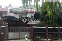 Jual Rumah Mewah Megah Dengan View Eksklusif di Puri Indah, Jakarta Barat Jual Rumah Mewah Megah Dengan View Eksklusif di Puri Indah, Jakarta Barat