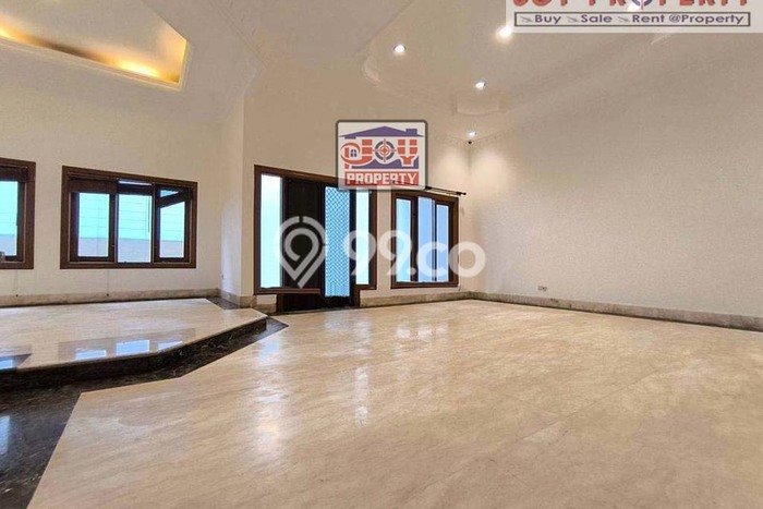 Disewakan! Rumah 5 Kamar Tidur &
4 Kamar Mandi di Intercon, Jakarta Barat Disewakan! Rumah 5 Kamar Tidur &
4 Kamar Mandi di Intercon, Jakarta Barat