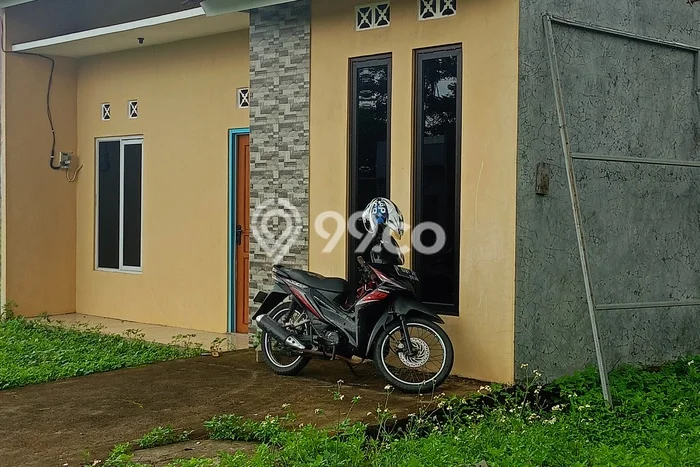 Jual Segera Rumah 2 KT 1 KM di Kawasan Bisnis Ungaran, Semarang Jual Segera Rumah 2 KT 1 KM di Kawasan Bisnis Ungaran, Semarang