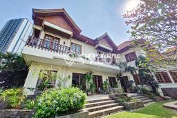 Rumah Mewah Siap Huni LT 951m2 di Cilandak, Jakarta Selatan Rumah Mewah Siap Huni LT 951m2 di Cilandak, Jakarta Selatan