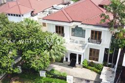 Hunian Super Elit dengan Akses Paling Strategis di Pondok Indah, Jakarta Selatan Hunian Super Elit dengan Akses Paling Strategis di Pondok Indah, Jakarta Selatan