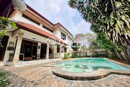 Jual Rumah Luas Elegan Dengan View Eksklusif di Pejaten, Jakarta Selatan Jual Rumah Luas Elegan Dengan View Eksklusif di Pejaten, Jakarta Selatan