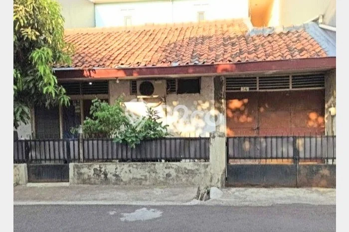 Untuk Dijual Tanah di Jakarta Timur, Luas 135m2 SHM Untuk Dijual Tanah di Jakarta Timur, Luas 135m2 SHM