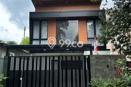 Siap Huni Rumah Mewah 4 Kamar di Cilandak Dekat ke Mana Pun Siap Huni Rumah Mewah 4 Kamar di Cilandak Dekat ke Mana Pun