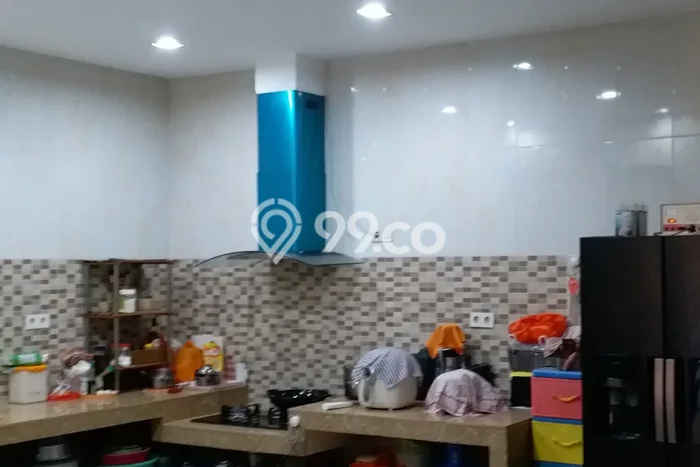Rumah Elit Modern Tanpa Renovasi di Taman Palem Jakarta Barat Rumah Elit Modern Tanpa Renovasi di Taman Palem Jakarta Barat