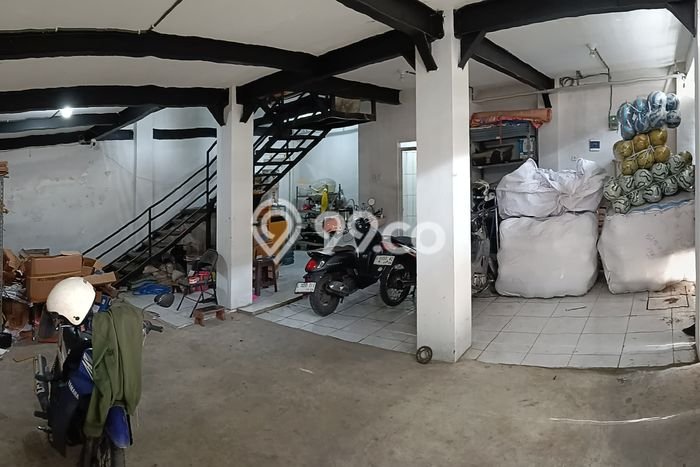 Gudang Dijual di Prime Area Surabaya Luas 192m2 Gudang Dijual di Prime Area Surabaya Luas 192m2