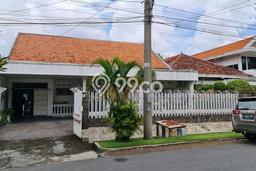 Rumah Elit LB 300m2 Siap Huni Desain Elegan di Raya Darmo, Surabaya Rumah Elit LB 300m2 Siap Huni Desain Elegan di Raya Darmo, Surabaya