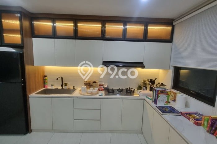 Rumah Elit Modern Tanpa Renovasi di Setra Sari Bandung Rumah Elit Modern Tanpa Renovasi di Setra Sari Bandung