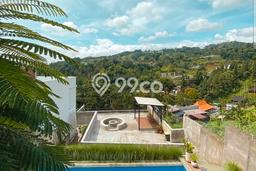 Vila Terawat Kawasan , Area 500m2m², Lokasi Strategis dengan jalan mudah Vila Terawat Kawasan , Area 500m2m², Lokasi Strategis dengan jalan mudah