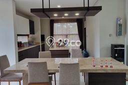 Rumah Elit Modern Tanpa Renovasi di Setiabudi Bandung Rumah Elit Modern Tanpa Renovasi di Setiabudi Bandung