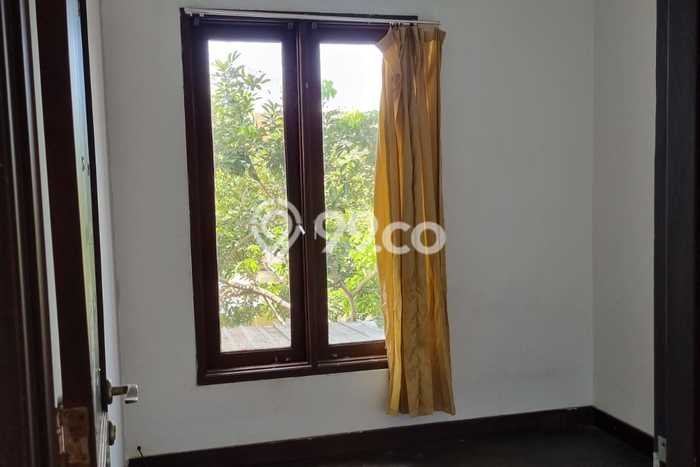 Rumah Modern Cantik 4 Kamar Siap Huni di Banyumanik Rumah Modern Cantik 4 Kamar Siap Huni di Banyumanik