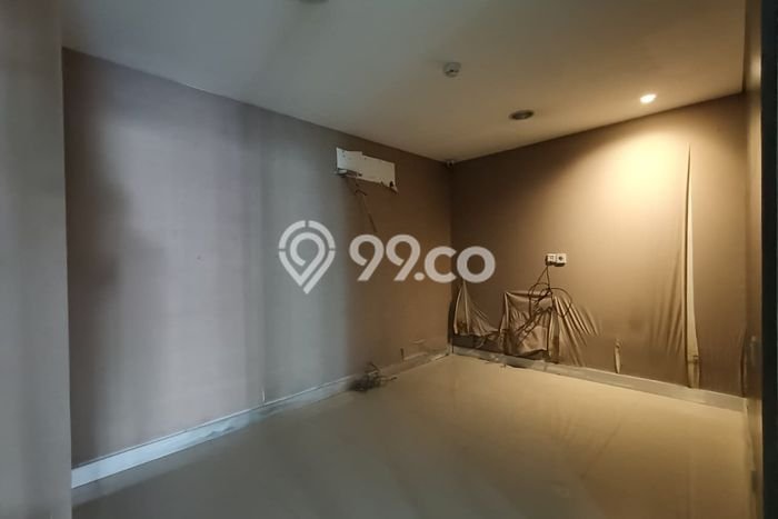 Unit Kantor Disewakan di Simpang Lima di Area Ramai & Strategis Unit Kantor Disewakan di Simpang Lima di Area Ramai & Strategis