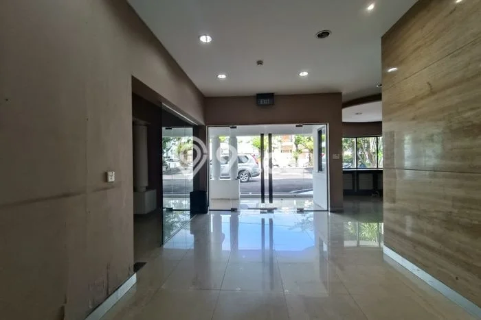 Unit Kantor Disewakan di Simpang Lima di Area Ramai & Strategis Unit Kantor Disewakan di Simpang Lima di Area Ramai & Strategis