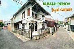 Rumah Luas Asri 4 KT Siap Huni di Pondok Kelapa Jakarta Timur Rumah Luas Asri 4 KT Siap Huni di Pondok Kelapa Jakarta Timur