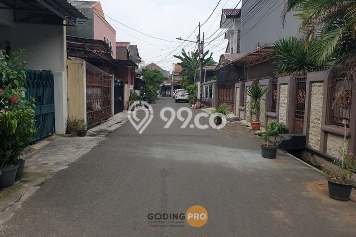 For Sale Rumah 3 Kamar Lokasi Strategis Bagus dan Strategis di Pulo Gadung For Sale Rumah 3 Kamar Lokasi Strategis Bagus dan Strategis di Pulo Gadung