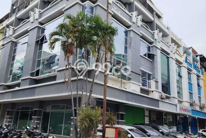 Unit Ruko Dijual di Jakarta Selatan LT 180m2 & LB 78m2 Unit Ruko Dijual di Jakarta Selatan LT 180m2 & LB 78m2