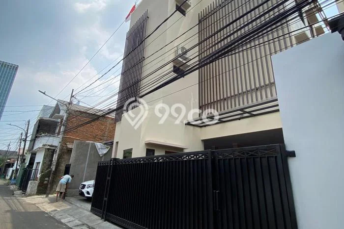 Dijual Kost Strategis di Cilandak, Jakarta Selatan 25 KT, 25 KM, Luas Bangunan 660m2 Dijual Kost Strategis di Cilandak, Jakarta Selatan 25 KT, 25 KM, Luas Bangunan 660m2