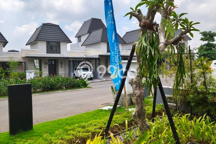 Jual Rumah Luas Elegan Dengan View Cantik di Tidar, Malang Jual Rumah Luas Elegan Dengan View Cantik di Tidar, Malang