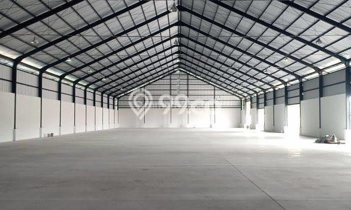 Gudang Disewa di Tangerang dengan LB 1700m2 Area Komersial Ramai Gudang Disewa di Tangerang dengan LB 1700m2 Area Komersial Ramai