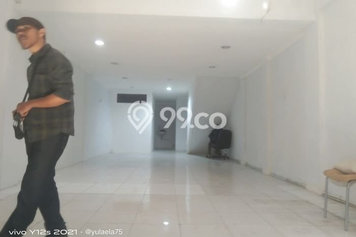 Disewakan Ruko di Pusat Kota Jakarta Barat Ramai Strategis Disewakan Ruko di Pusat Kota Jakarta Barat Ramai Strategis
