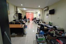 Area Ramai! Ruko Dijual di Cengkareng untuk Bisnis Luas Bangunan 168m2 Area Ramai! Ruko Dijual di Cengkareng untuk Bisnis Luas Bangunan 168m2