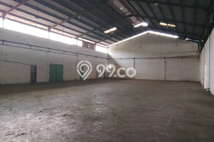 Unit Gudang Disewakan di Batu Ceper di Area Ramai & Strategis Unit Gudang Disewakan di Batu Ceper di Area Ramai & Strategis
