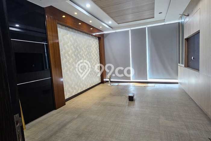 Ruko untuk Disewa di Pusat Jakarta Barat Luas Bangunan 288m2 Ruko untuk Disewa di Pusat Jakarta Barat Luas Bangunan 288m2