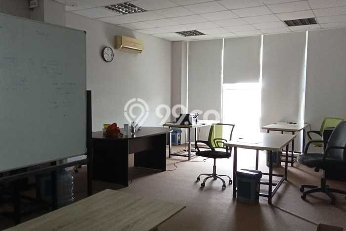 Kantor Disewa di Jakarta Barat dengan LB 47m2 Area Komersial Ramai Kantor Disewa di Jakarta Barat dengan LB 47m2 Area Komersial Ramai