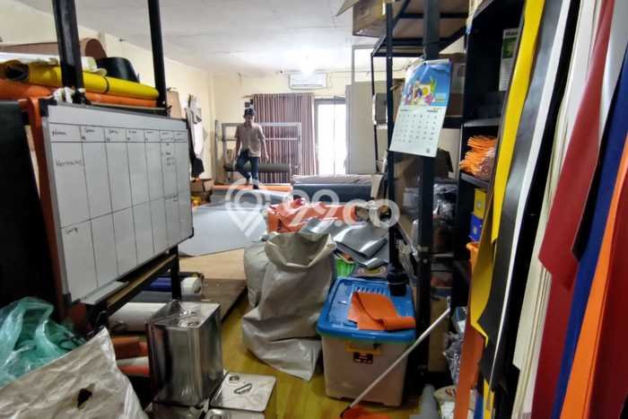 Ruko Komersial Dijual di Cengkareng Jakarta Barat LT 56m2 & LB 168m2 Ruko Komersial Dijual di Cengkareng Jakarta Barat LT 56m2 & LB 168m2