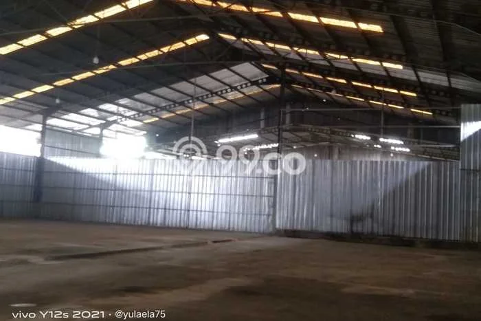 Gudang Disewa di Jakarta Barat dengan LB 3043m2 Area Komersial Ramai Gudang Disewa di Jakarta Barat dengan LB 3043m2 Area Komersial Ramai