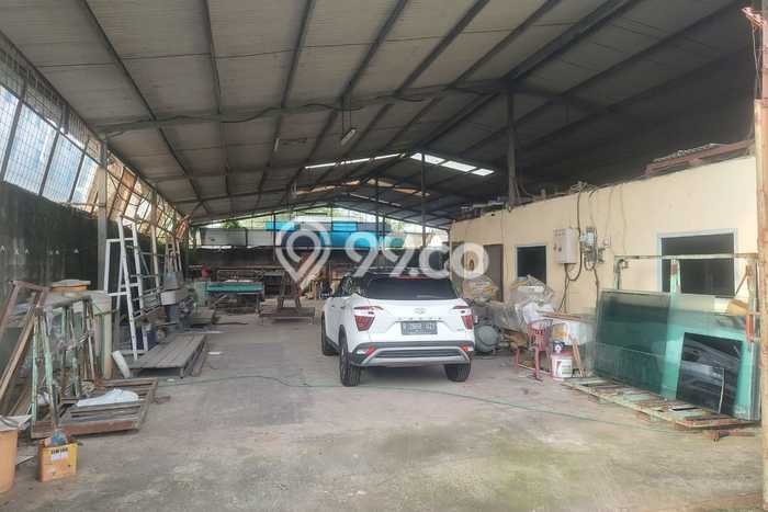 Disewakan Gudang komersial di Karawaci luas bangunan 600m2 Disewakan Gudang komersial di Karawaci luas bangunan 600m2