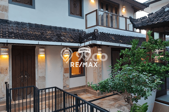 Vila Kawasan , Area 300m2m², Dekat Mudah Fasilitas Umum Vila Kawasan , Area 300m2m², Dekat Mudah Fasilitas Umum