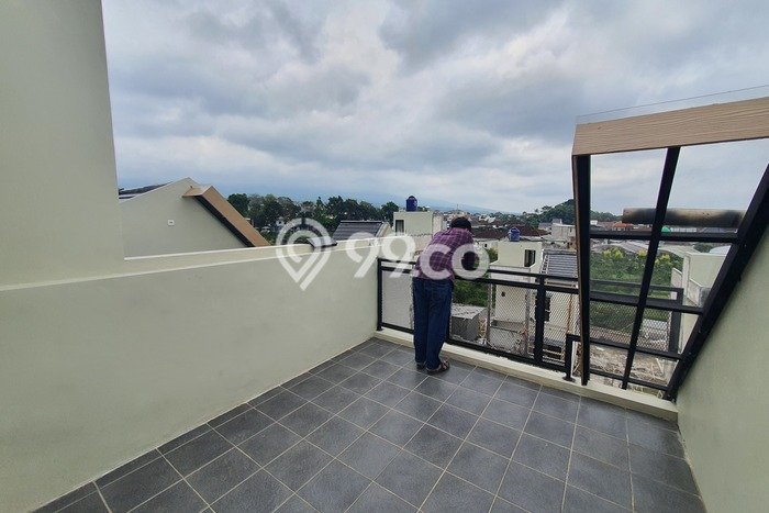 Rumah Luas Asri 3 KT Siap Pakai di Batu Malang Rumah Luas Asri 3 KT Siap Pakai di Batu Malang