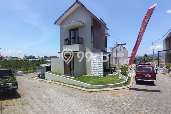 Rumah Luas Asri 3 KT Siap Pakai di Batu Malang Rumah Luas Asri 3 KT Siap Pakai di Batu Malang