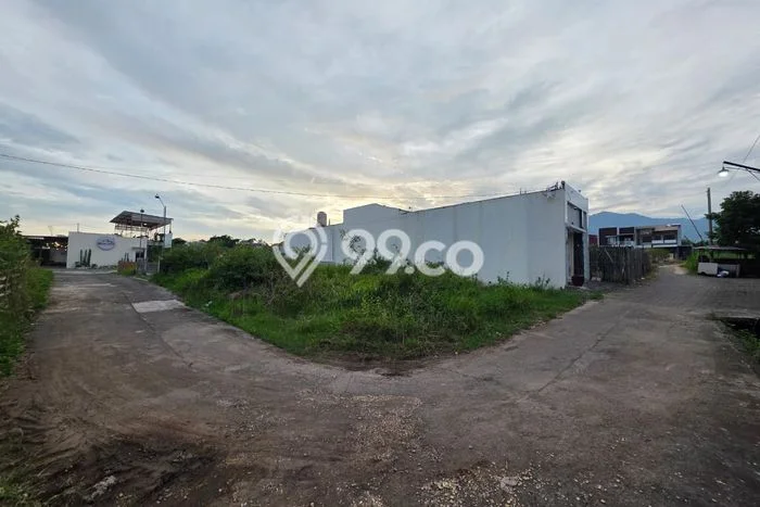 Dijual Rumah 10 Kamar Lokasi Ideal Bagus dan Strategis di Dau Dijual Rumah 10 Kamar Lokasi Ideal Bagus dan Strategis di Dau